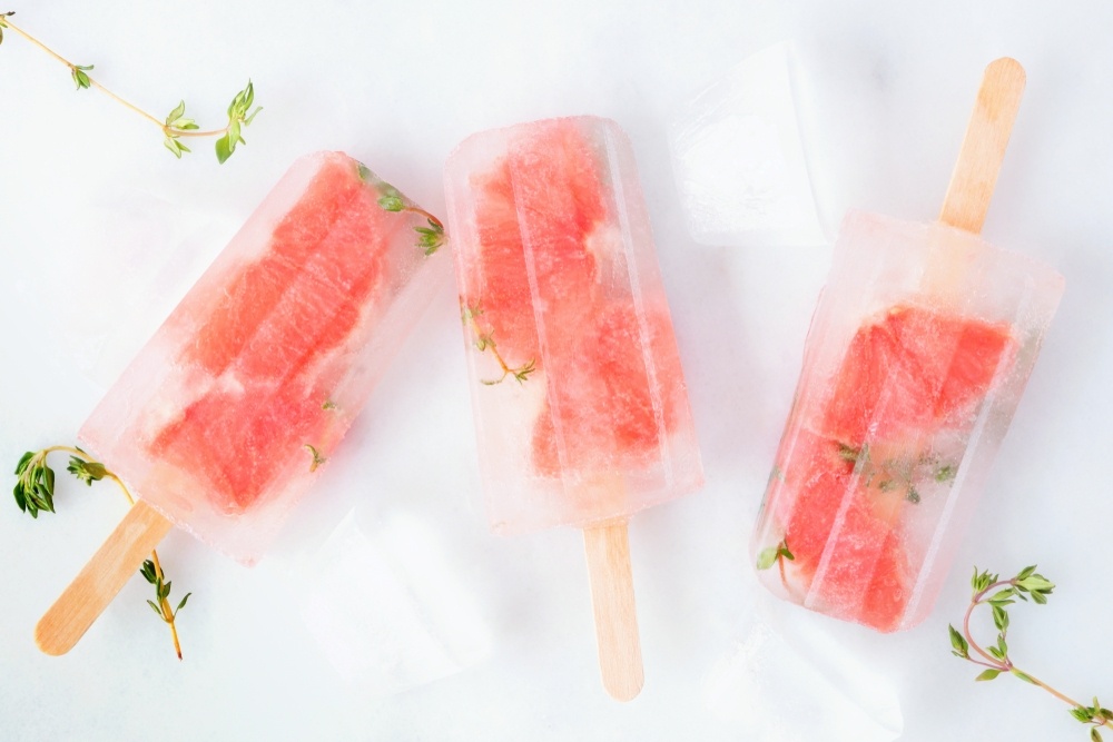 Zelf ijsjes maken met kruiden uit de tuin